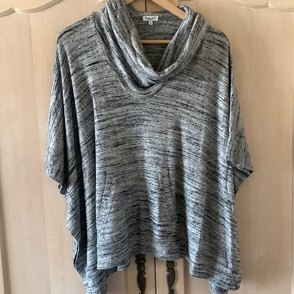 Splendid poncho, size medium, very soft material